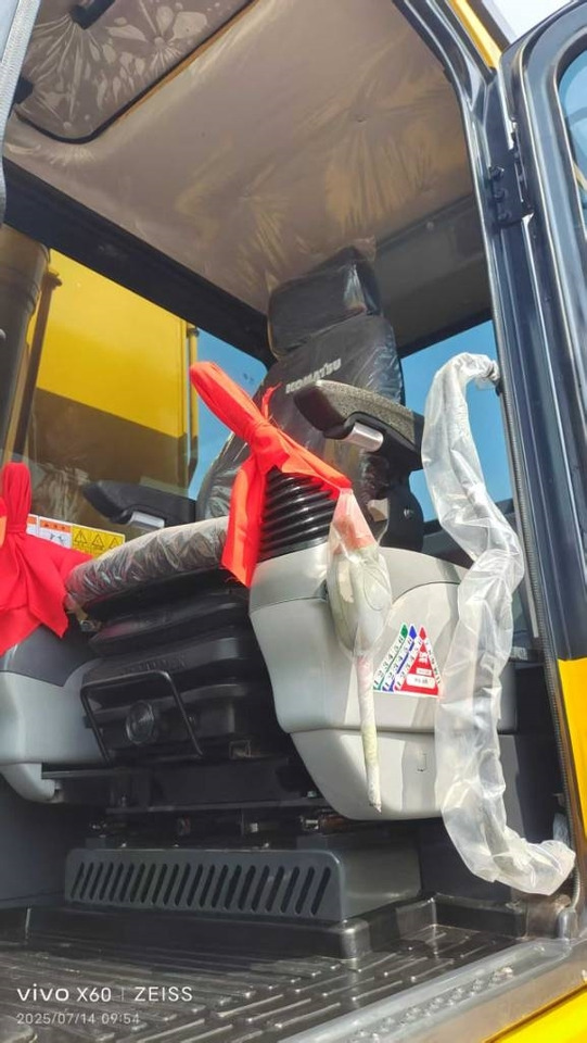 حفار زحاف Komatsu PC 220-7: صورة 15