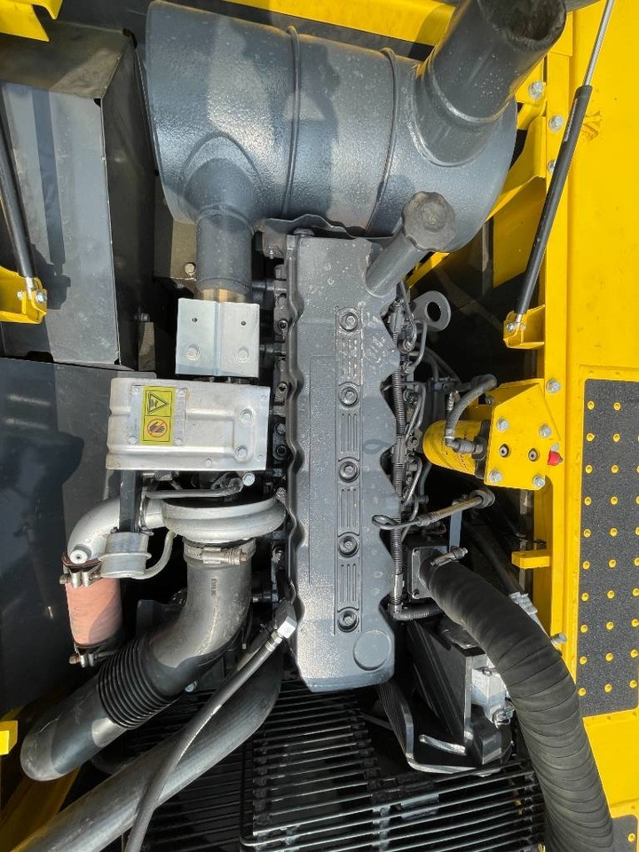 Komatsu PC 220-8 - حفار زحاف: صورة 4 Komatsu PC 220-8 - حفار زحاف: صورة 4
