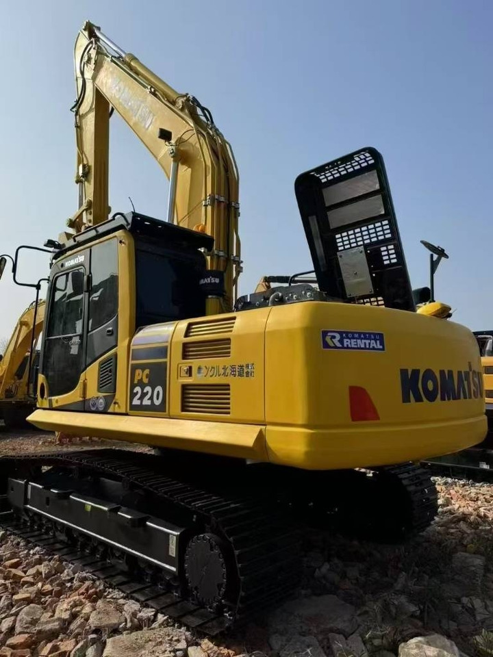 Komatsu PC 220-8 - حفار زحاف: صورة 1 Komatsu PC 220-8 - حفار زحاف: صورة 1