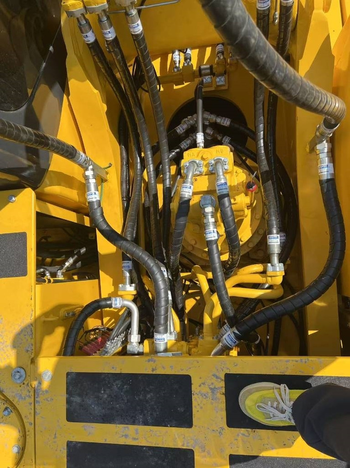 Komatsu PC 300 - حفار زحاف: صورة 5 Komatsu PC 300 - حفار زحاف: صورة 5