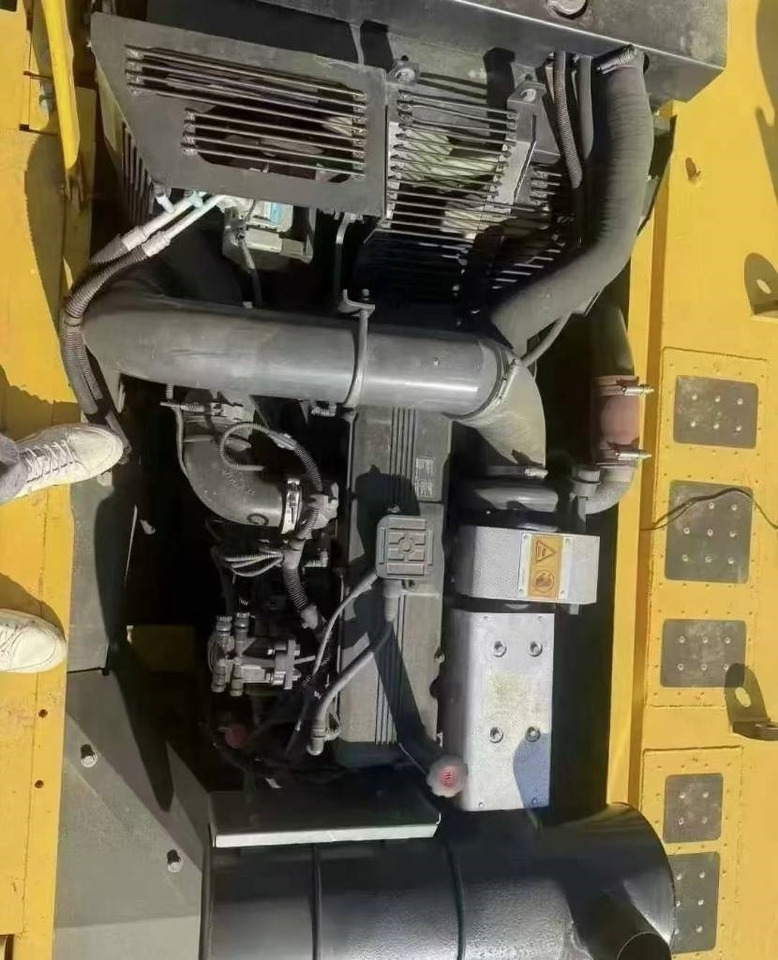 Komatsu PC 350-8 - حفار زحاف: صورة 2 Komatsu PC 350-8 - حفار زحاف: صورة 2