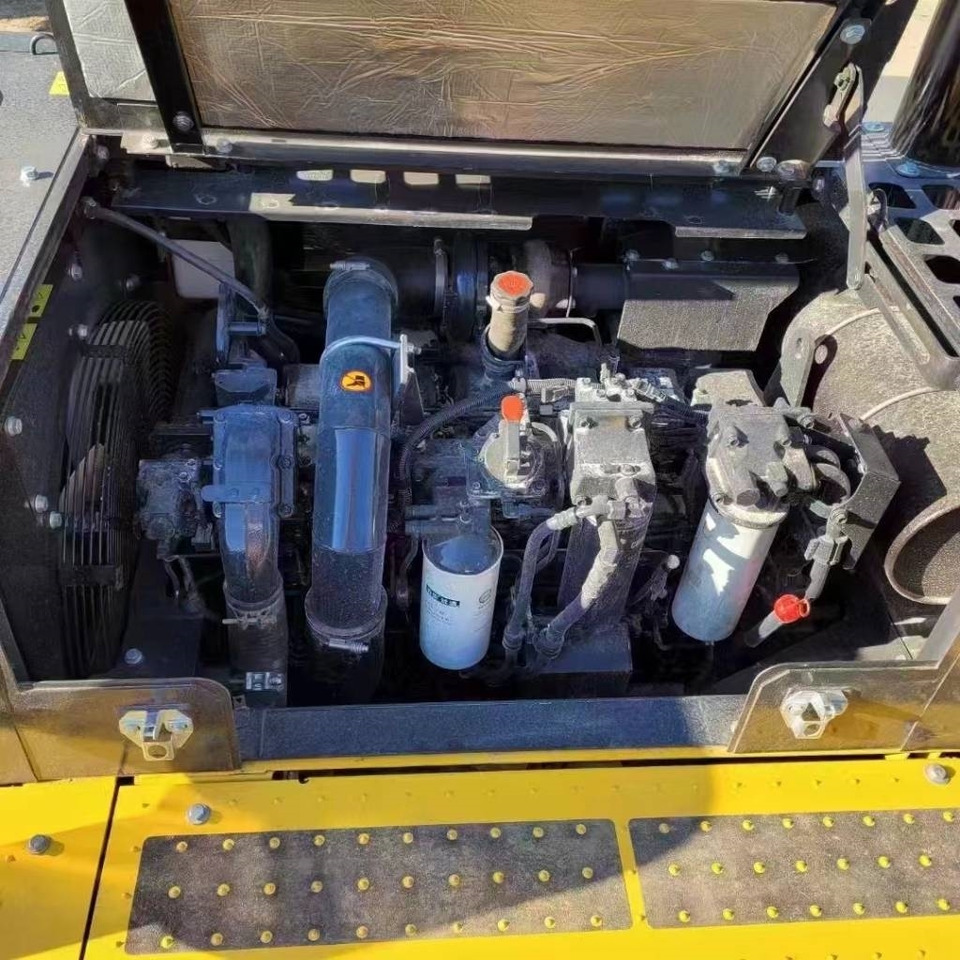 Komatsu PC 450 - حفار زحاف: صورة 4 Komatsu PC 450 - حفار زحاف: صورة 4