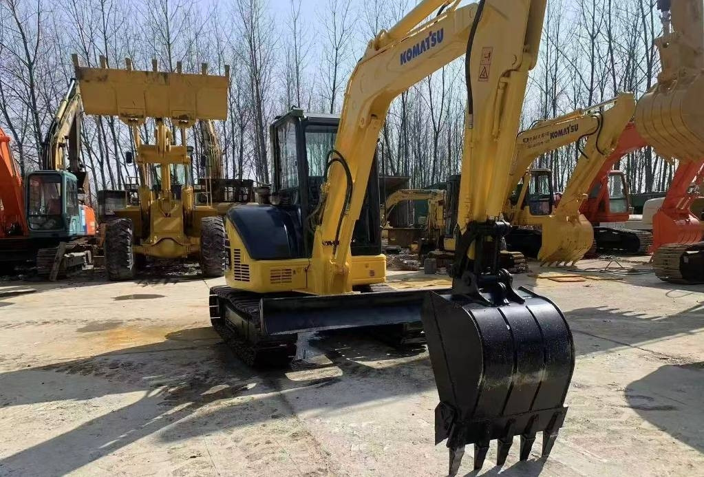 Komatsu PC 55 - حفارة مُصَّغرة: صورة 1 Komatsu PC 55 - حفارة مُصَّغرة: صورة 1