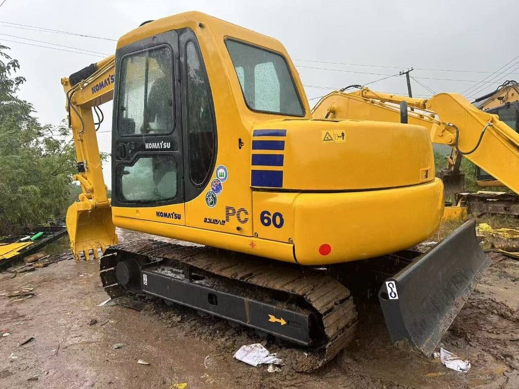 Komatsu PC 60 - حفارة مُصَّغرة: صورة 2 Komatsu PC 60 - حفارة مُصَّغرة: صورة 2