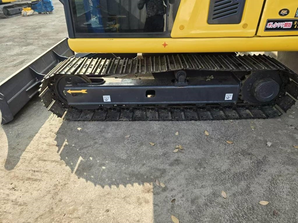 Komatsu PC 70 - حفارة مُصَّغرة: صورة 2 Komatsu PC 70 - حفارة مُصَّغرة: صورة 2