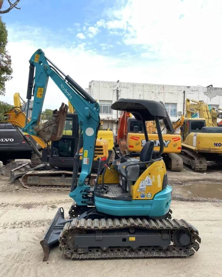 Kubota 25 - حفارة مُصَّغرة: صورة 3 Kubota 25 - حفارة مُصَّغرة: صورة 3