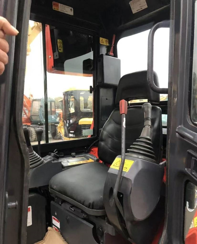 Kubota U 35 - حفارة مُصَّغرة: صورة 3 Kubota U 35 - حفارة مُصَّغرة: صورة 3