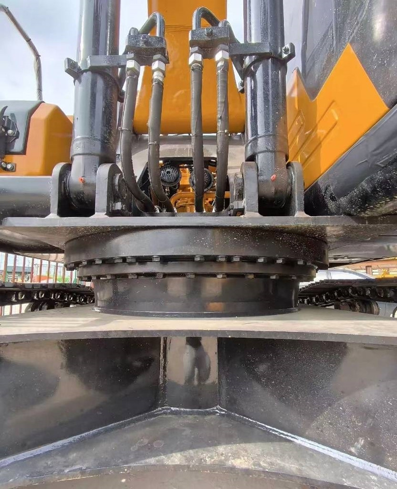 Sany SY 215 - حفار زحاف: صورة 3 Sany SY 215 - حفار زحاف: صورة 3