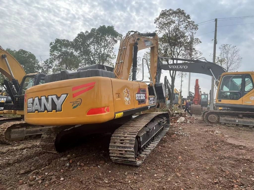 Sany SY 235 C - حفار زحاف: صورة 5 Sany SY 235 C - حفار زحاف: صورة 5