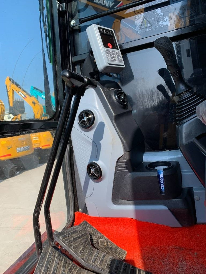 Sany SY 95 C - حفار زحاف: صورة 3 Sany SY 95 C - حفار زحاف: صورة 3