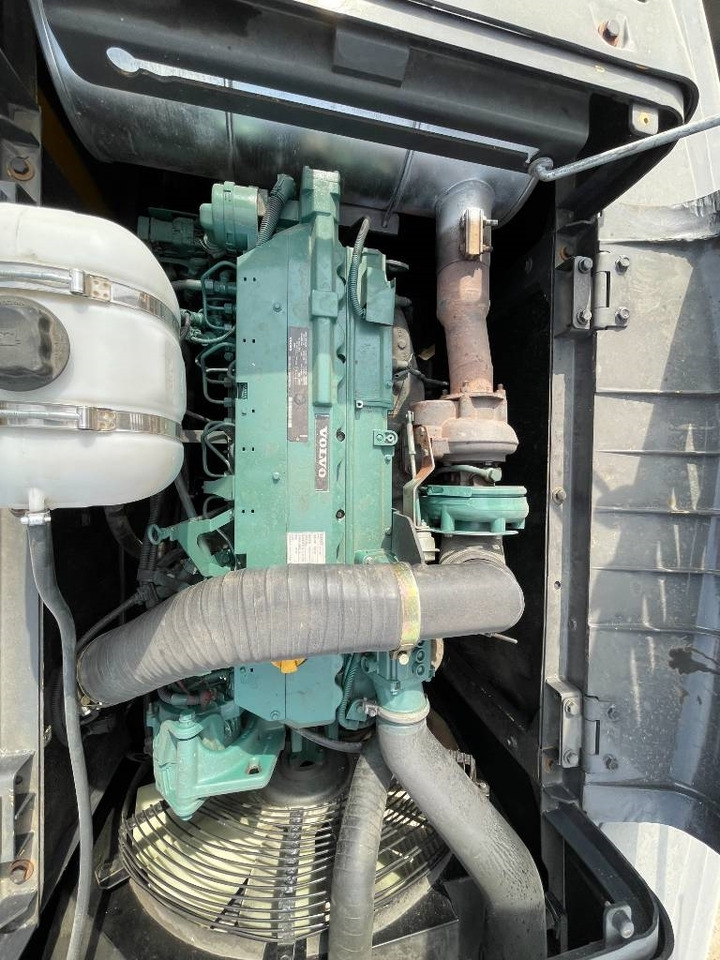Volvo EC 290 B LC - حفار زحاف: صورة 2 Volvo EC 290 B LC - حفار زحاف: صورة 2