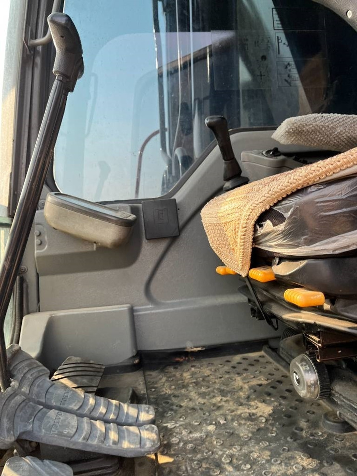 Volvo EC 290 - حفار زحاف: صورة 4 Volvo EC 290 - حفار زحاف: صورة 4