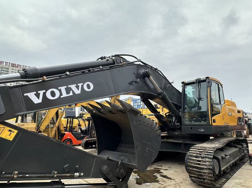 Volvo EC 480 D - حفار زحاف: صورة 1 Volvo EC 480 D - حفار زحاف: صورة 1