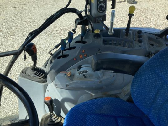 جرار New Holland T5.95: صورة 7