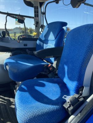 New Holland T7.210 - جرار: صورة 5 New Holland T7.210 - جرار: صورة 5