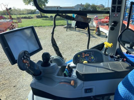 جرار New Holland T7.210: صورة 11