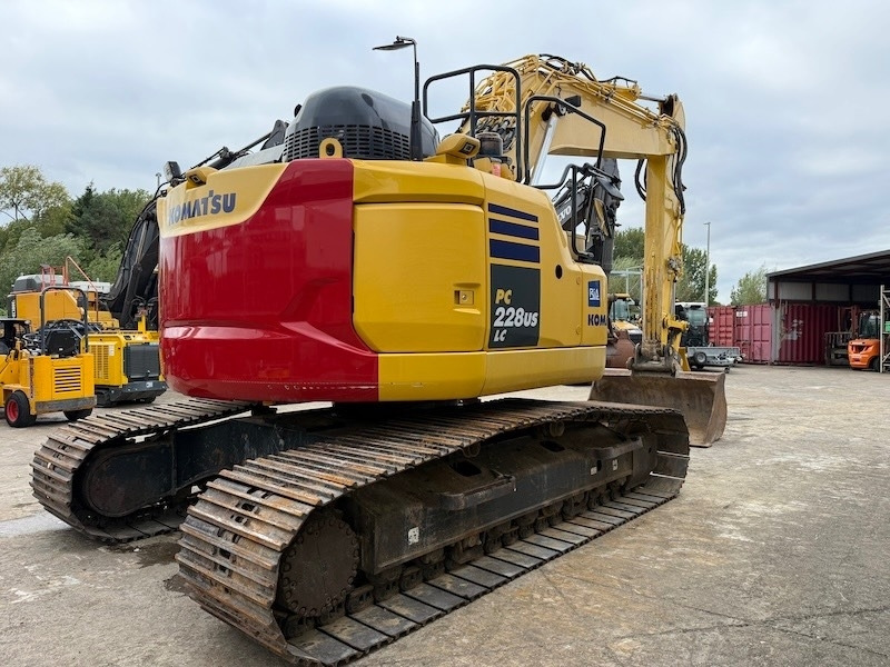 Komatsu PC 228 USLC-11 - حفار زحاف: صورة 3 Komatsu PC 228 USLC-11 - حفار زحاف: صورة 3