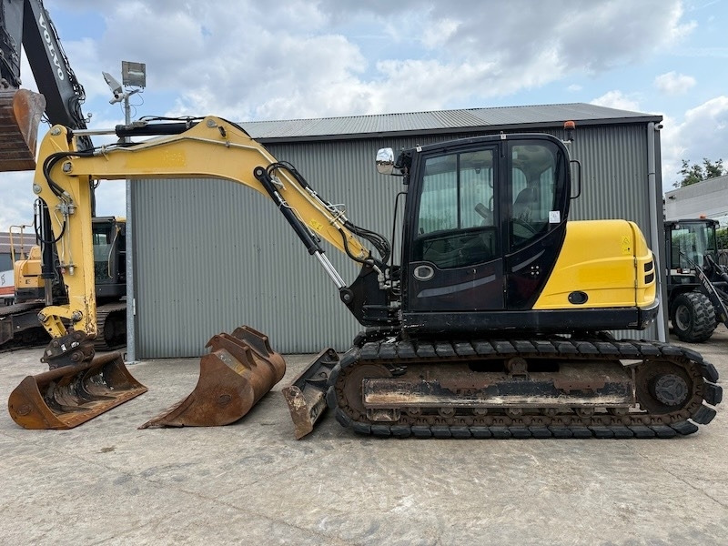 Yanmar TC125 - حفار زحاف: صورة 1 Yanmar TC125 - حفار زحاف: صورة 1