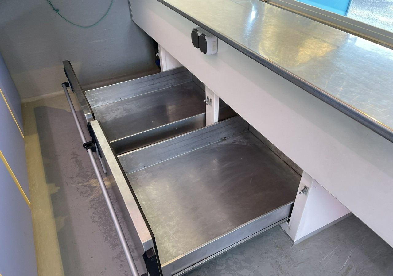 Fiat Ducato Autosklep Ryb Gastronomiczny food truck foodtruck sklep 112tkm BORCO - شاحنة بيع الطعام: صورة 4 Fiat Ducato Autosklep Ryb Gastronomiczny food truck foodtruck sklep 112tkm BORCO - شاحنة بيع الطعام: صورة 4