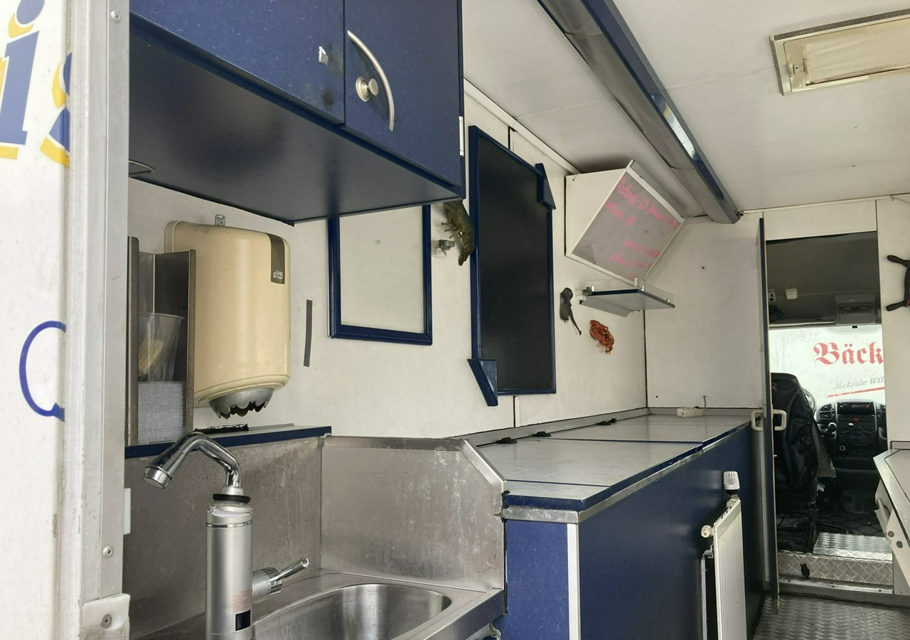 Fiat Ducato Autosklep mięso-ryba Gastronomiczny Food Truck Foodtruck sklep 2004 - شاحنة بيع الطعام, شاحنة التوصيل: صورة 3 Fiat Ducato Autosklep mięso-ryba Gastronomiczny Food Truck Foodtruck sklep 2004 - شاحنة بيع الطعام, شاحنة التوصيل: صورة 3