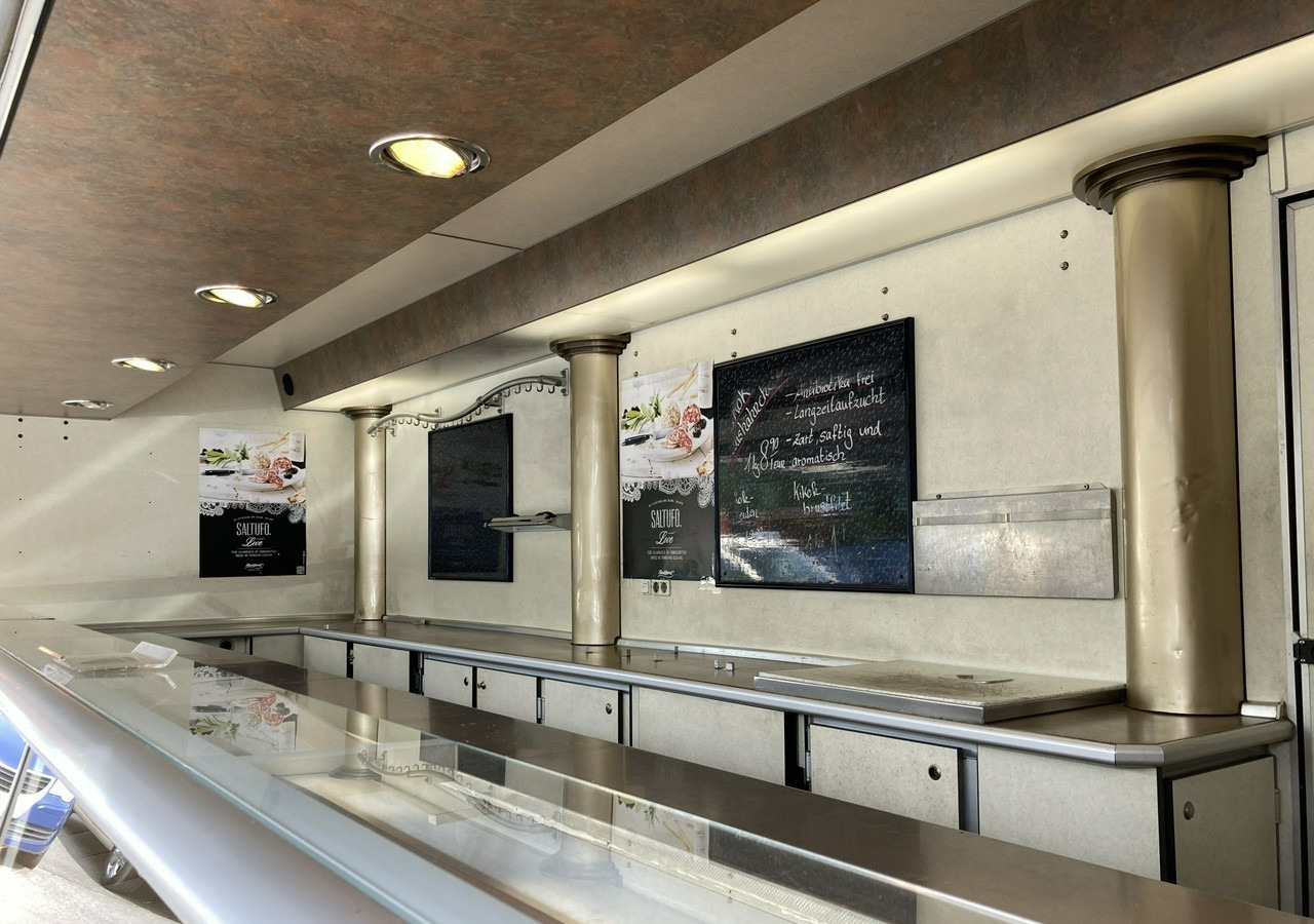 Fiat Ducato Autosklep wędlin Gastronomiczny Food Truck Foodtruck Sklep bar Borco - شاحنة بيع الطعام: صورة 5 Fiat Ducato Autosklep wędlin Gastronomiczny Food Truck Foodtruck Sklep bar Borco - شاحنة بيع الطعام: صورة 5