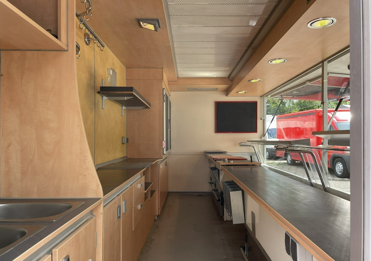 Fiat Ducato Ducat Autosklep wędlin Gastronomiczny Food Truck Foodtruck SklepBORC - شاحنة بيع الطعام: صورة 3 Fiat Ducato Ducat Autosklep wędlin Gastronomiczny Food Truck Foodtruck SklepBORC - شاحنة بيع الطعام: صورة 3