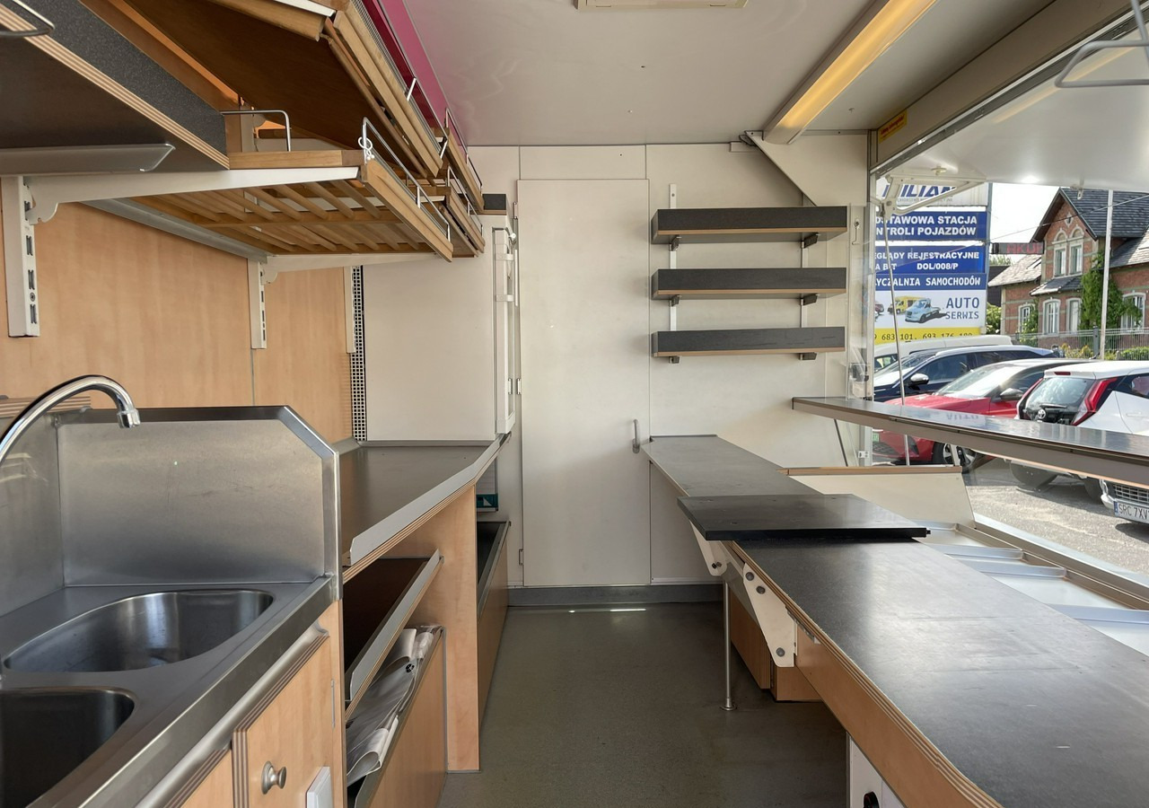 Fiat Ducato Ducato Autosklep Gastronomiczny Food Truck Foodtruck sklep Borco 200 - شاحنة بيع الطعام: صورة 4 Fiat Ducato Ducato Autosklep Gastronomiczny Food Truck Foodtruck sklep Borco 200 - شاحنة بيع الطعام: صورة 4