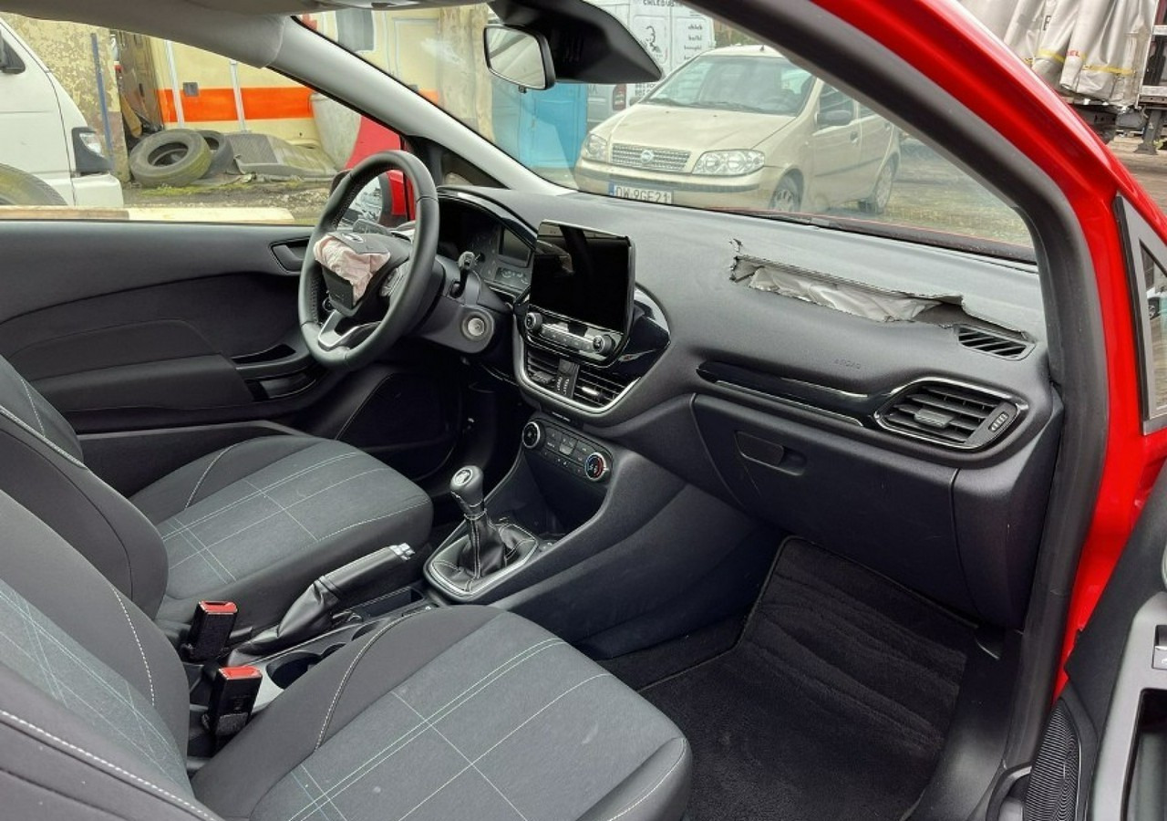هاتشباك Ford Fiesta IX LIFT 1.1 Benzyna 75KM Klima Carplay Pakiet Winter Cool&Connect 2021: صورة 14