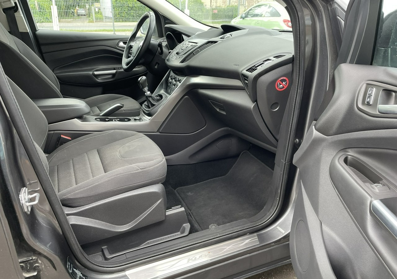 Ford Kuga II Ford Kuga 1.5 EcoBoost Bogate wyposażenie 63558km Model 2016 - سيارة دفع رباعي: صورة 4 Ford Kuga II Ford Kuga 1.5 EcoBoost Bogate wyposażenie 63558km Model 2016 - سيارة دفع رباعي: صورة 4