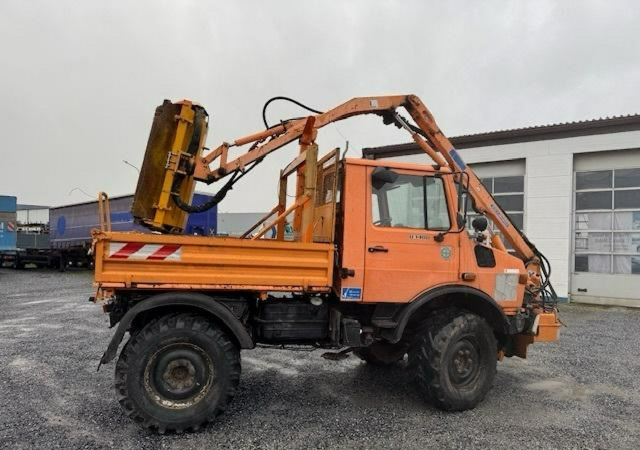 Inna Inny Unimog 1400 4X4 Kosiarka bijakowa teleskopowa - آلية المنفعة/ مركبة خاصة: صورة 2 Inna Inny Unimog 1400 4X4 Kosiarka bijakowa teleskopowa - آلية المنفعة/ مركبة خاصة: صورة 2