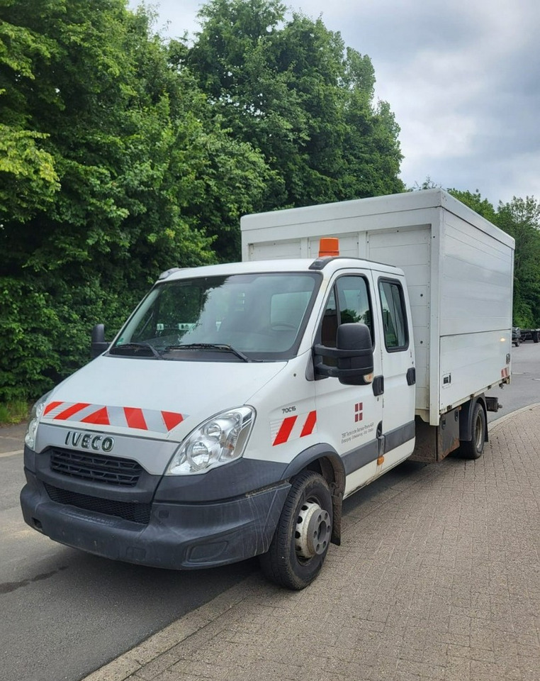 Iveco Inny Iveco Iveco 70C15 Wywrotka 3-strony Doka Dokka 6-osob 2013 - قلاب صغير: صورة 1 Iveco Inny Iveco Iveco 70C15 Wywrotka 3-strony Doka Dokka 6-osob 2013 - قلاب صغير: صورة 1