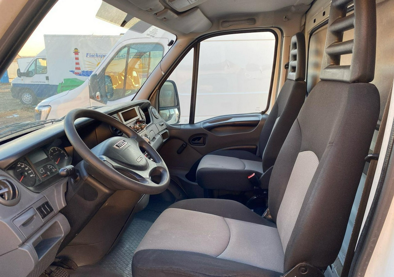 Iveco Inny Iveco Iveco Daily 35-13 chłodnia 10 komorowa Mrożnia do -40C Model 2014 - شاحنة مُبرّدة للتوصيل: صورة 5 Iveco Inny Iveco Iveco Daily 35-13 chłodnia 10 komorowa Mrożnia do -40C Model 2014 - شاحنة مُبرّدة للتوصيل: صورة 5