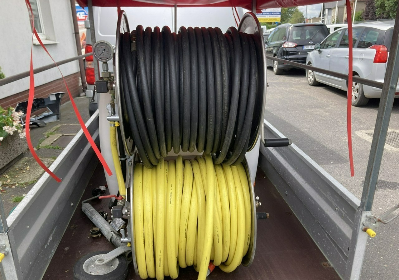 Iveco Inny Iveco wuko na przyczepce kanalizacja asenizacyjny 130bar - آلية المنفعة/ مركبة خاصة, مقطورة سيارة: صورة 2 Iveco Inny Iveco wuko na przyczepce kanalizacja asenizacyjny 130bar - آلية المنفعة/ مركبة خاصة, مقطورة سيارة: صورة 2