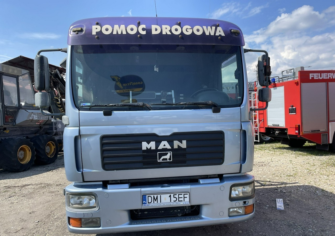 MAN Inny MAN MAN TGL 8.210 Pomoc drogowa Autolaweta na 2 Auta 2005 - شاحنة سحب: صورة 3 MAN Inny MAN MAN TGL 8.210 Pomoc drogowa Autolaweta na 2 Auta 2005 - شاحنة سحب: صورة 3