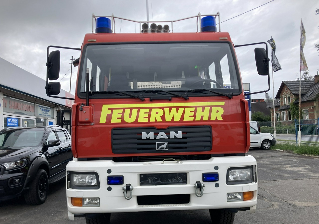 MAN MAN 15,250 Straż pożarna gaśnicza 9-oso 4X4 Wóz strażacki 2003 MAN 15,250 Straż pożarna gaśnicza 9-osobowa 4X4 Wóz strażacki 2003 - سيارة إطفاء: صورة 4 MAN MAN 15,250 Straż pożarna gaśnicza 9-oso 4X4 Wóz strażacki 2003 MAN 15,250 Straż pożarna gaśnicza 9-osobowa 4X4 Wóz strażacki 2003 - سيارة إطفاء: صورة 4