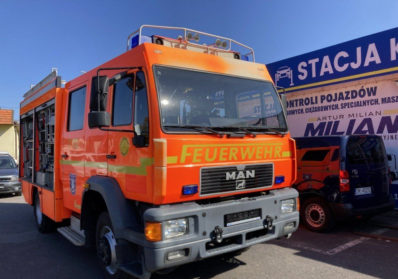 MAN MAN 15,250 Straż pożarna gaśnicza 9-osobowa 4X4 Wóz strażacki MAN 15,250 Straż pożarna gaśnicza 9-osobowa 4X4 Wóz strażacki - سيارة إطفاء: صورة 4 MAN MAN 15,250 Straż pożarna gaśnicza 9-osobowa 4X4 Wóz strażacki MAN 15,250 Straż pożarna gaśnicza 9-osobowa 4X4 Wóz strażacki - سيارة إطفاء: صورة 4
