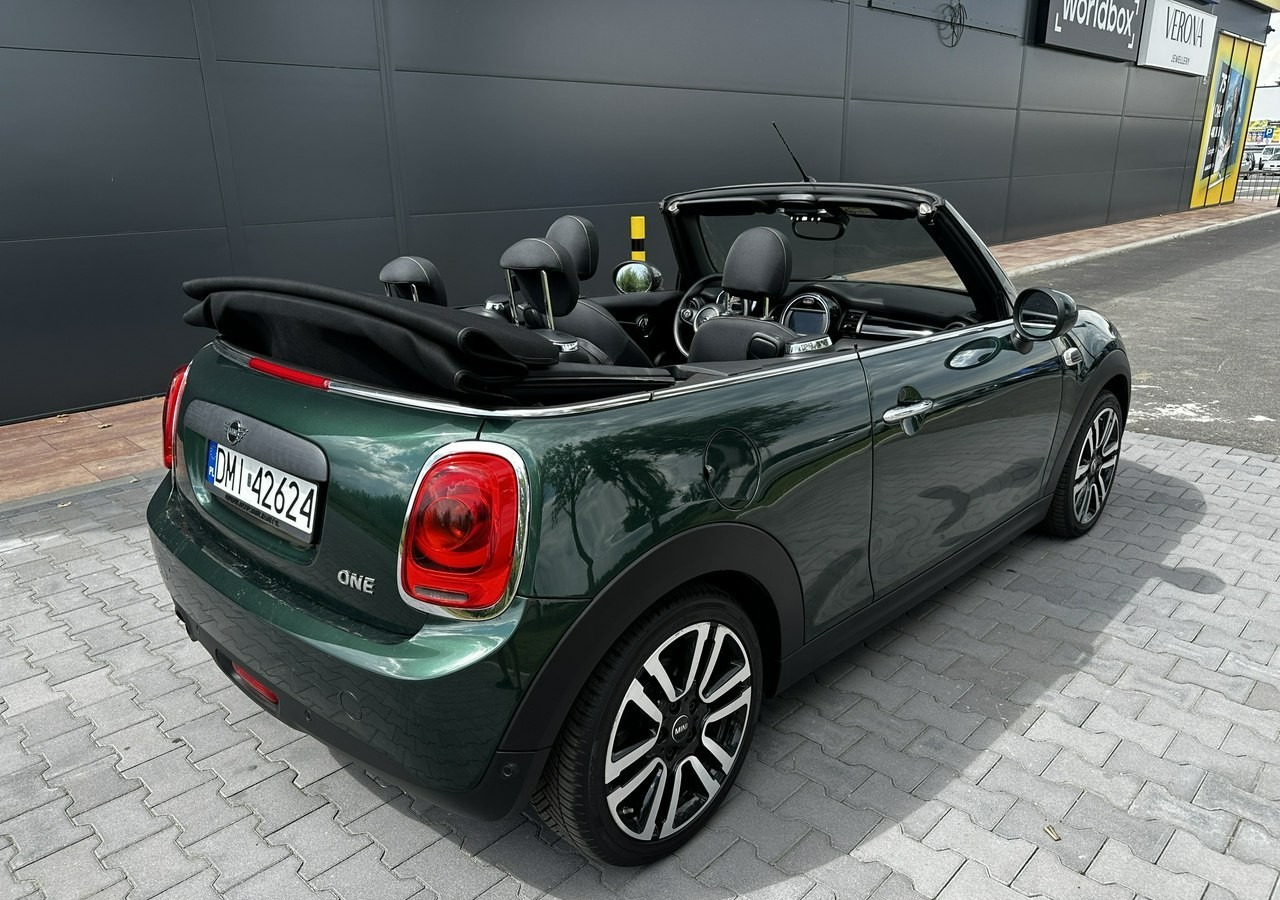 MINI Cabrio II Mini Cabrio Bogata wersja 38tkm Model 2019 - سيارة: صورة 2 MINI Cabrio II Mini Cabrio Bogata wersja 38tkm Model 2019 - سيارة: صورة 2
