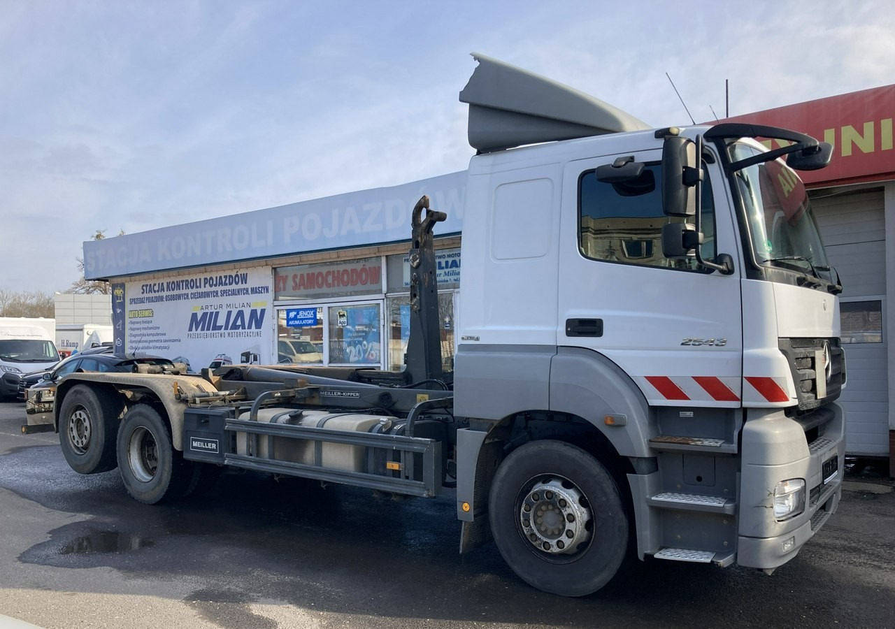 Mercedes-Benz Axor 2543 Hakowiec MEILLER-KIPPER Model 2009 Axor 2543 Hakowiec MEILLER-KIPPER Model 2009 - شاحنة ذات خطاف: صورة 2 Mercedes-Benz Axor 2543 Hakowiec MEILLER-KIPPER Model 2009 Axor 2543 Hakowiec MEILLER-KIPPER Model 2009 - شاحنة ذات خطاف: صورة 2