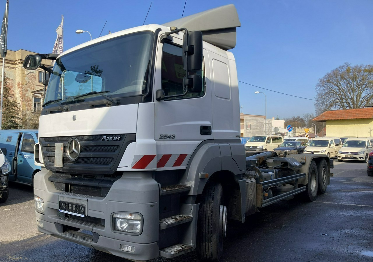 Mercedes-Benz Inny Mercedes-Benz Mercedes Axor 2543 Hakowiec bramowiec MEILLER-KIPPER Model 2009 - شاحنة ذات خطاف: صورة 2 Mercedes-Benz Inny Mercedes-Benz Mercedes Axor 2543 Hakowiec bramowiec MEILLER-KIPPER Model 2009 - شاحنة ذات خطاف: صورة 2