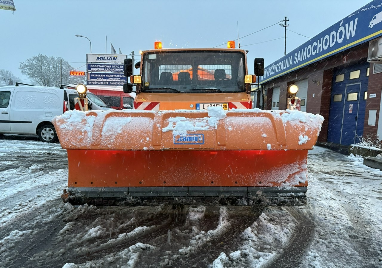 Mercedes-Benz Inny Mercedes-Benz Mercedes Vario 815 Wywrotka 4X4 2004 Pług posypywarka odśnieżarka - جرافة ثلج: صورة 3 Mercedes-Benz Inny Mercedes-Benz Mercedes Vario 815 Wywrotka 4X4 2004 Pług posypywarka odśnieżarka - جرافة ثلج: صورة 3