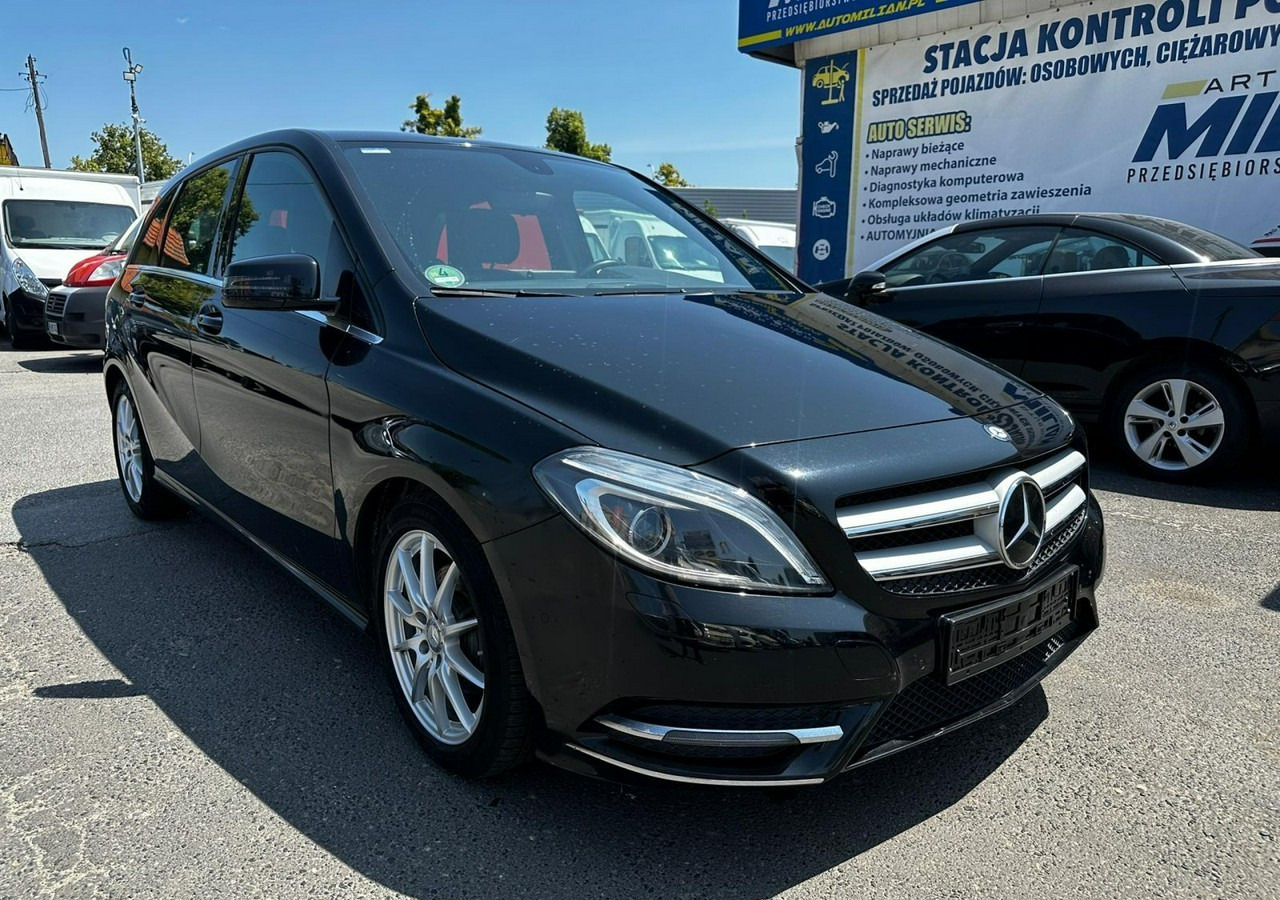 Mercedes-Benz Klasa B W246 Mercedes B-Klasa 1.6-122KM Bogate wyposażenie 127tkm 2013r - سيارة: صورة 4 Mercedes-Benz Klasa B W246 Mercedes B-Klasa 1.6-122KM Bogate wyposażenie 127tkm 2013r - سيارة: صورة 4