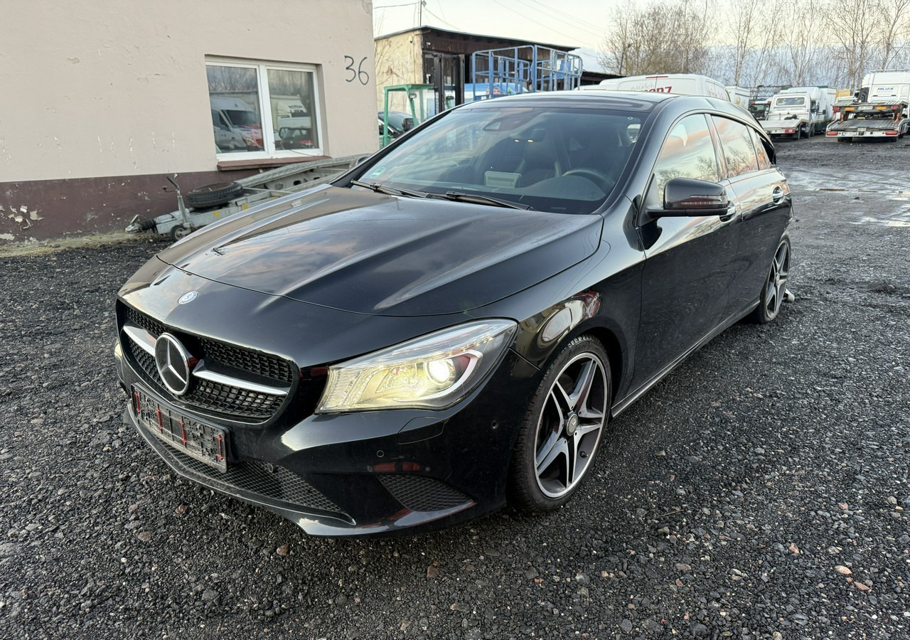 Mercedes-Benz Klasa CLA C117/X117 Mercedes-Benz Klasa CLA Mercedes CLA 250 4MATIC 2.0-210KM Bogate wyposażenie 2016 - سيارة: صورة 3 Mercedes-Benz Klasa CLA C117/X117 Mercedes-Benz Klasa CLA Mercedes CLA 250 4MATIC 2.0-210KM Bogate wyposażenie 2016 - سيارة: صورة 3