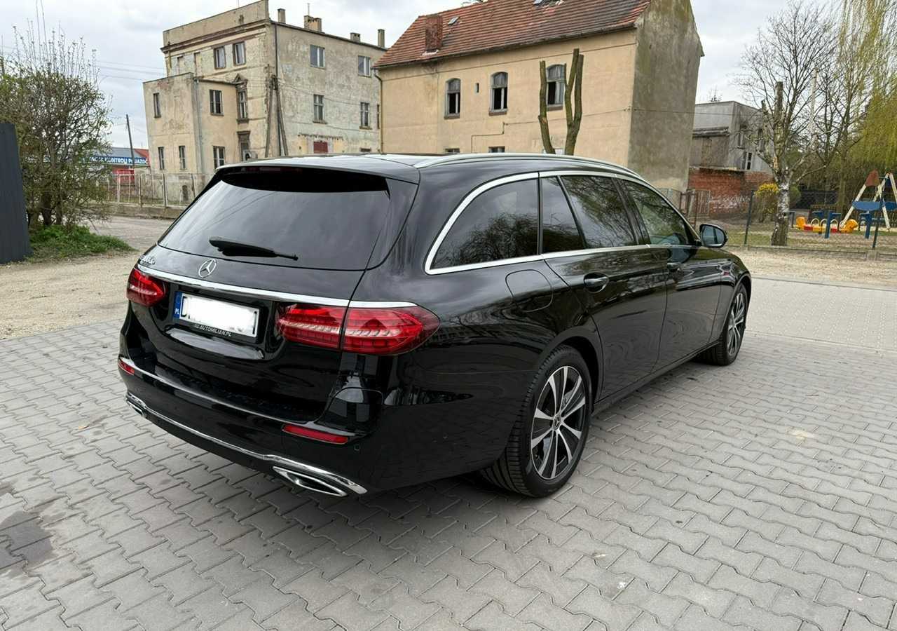 Mercedes-Benz Klasa E E300de EQ-Power Hybrid 50km na prądzie 2.0d 306KM Avantgarde Panoram - سيارة: صورة 4 Mercedes-Benz Klasa E E300de EQ-Power Hybrid 50km na prądzie 2.0d 306KM Avantgarde Panoram - سيارة: صورة 4