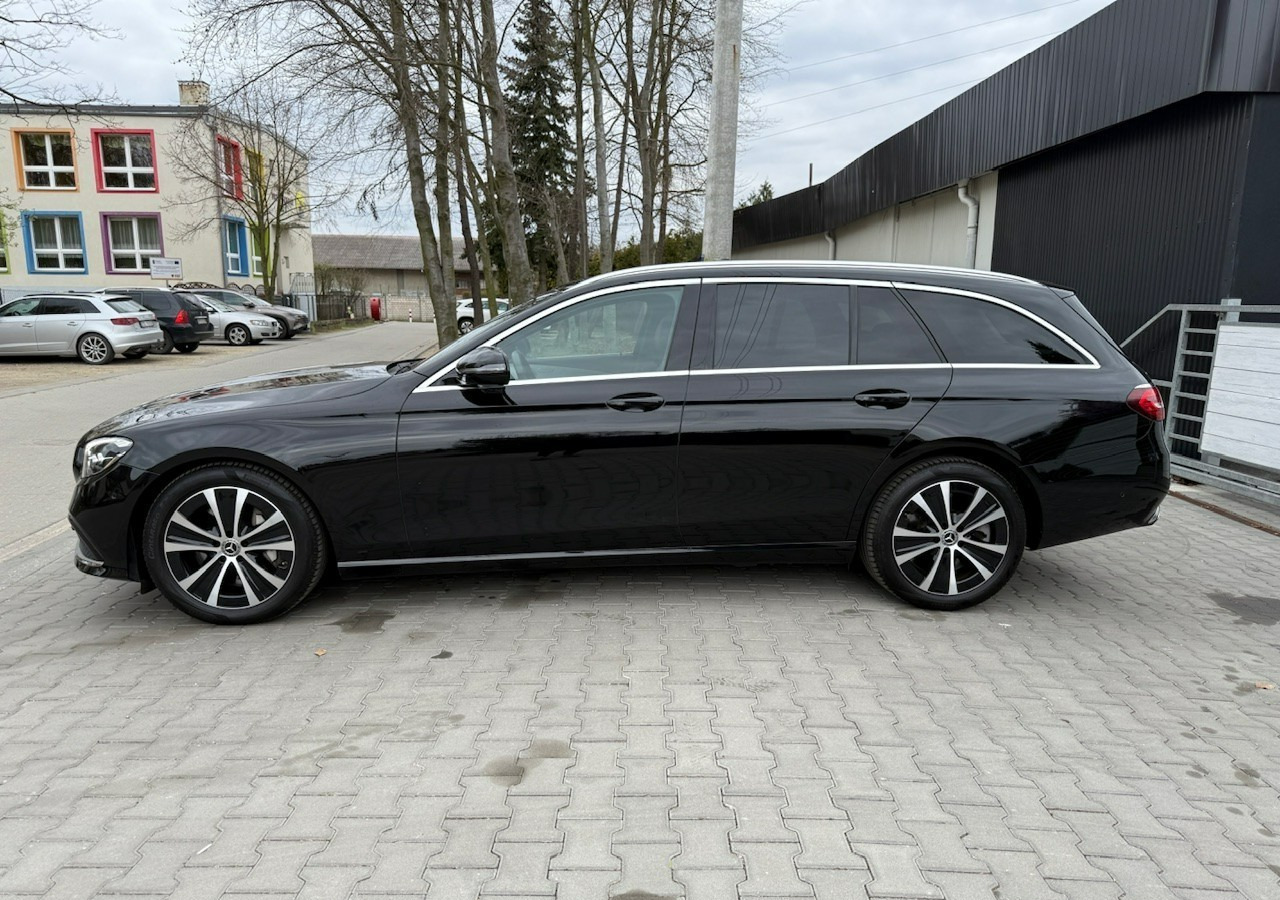 Mercedes-Benz Klasa E E300de EQ-Power Hybrid 50km na prądzie 2.0d 306KM Avantgarde Panoram - سيارة: صورة 2 Mercedes-Benz Klasa E E300de EQ-Power Hybrid 50km na prądzie 2.0d 306KM Avantgarde Panoram - سيارة: صورة 2