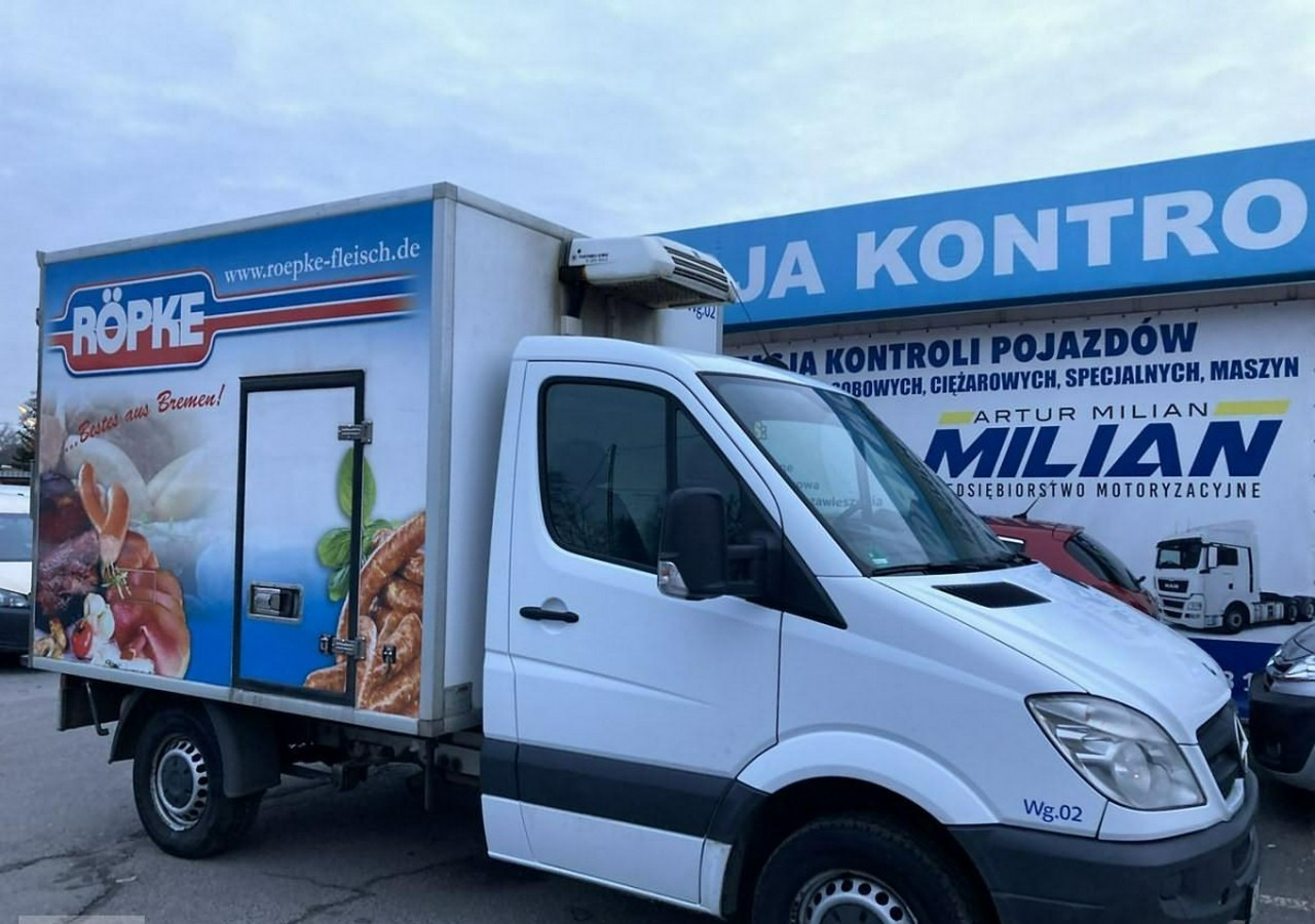 Mercedes-Benz Sprinter Chłodnia THERMO KING Gastronomiczny Food Truck Foodtruck 2011 - شاحنة مُبرّدة للتوصيل: صورة 3 Mercedes-Benz Sprinter Chłodnia THERMO KING Gastronomiczny Food Truck Foodtruck 2011 - شاحنة مُبرّدة للتوصيل: صورة 3