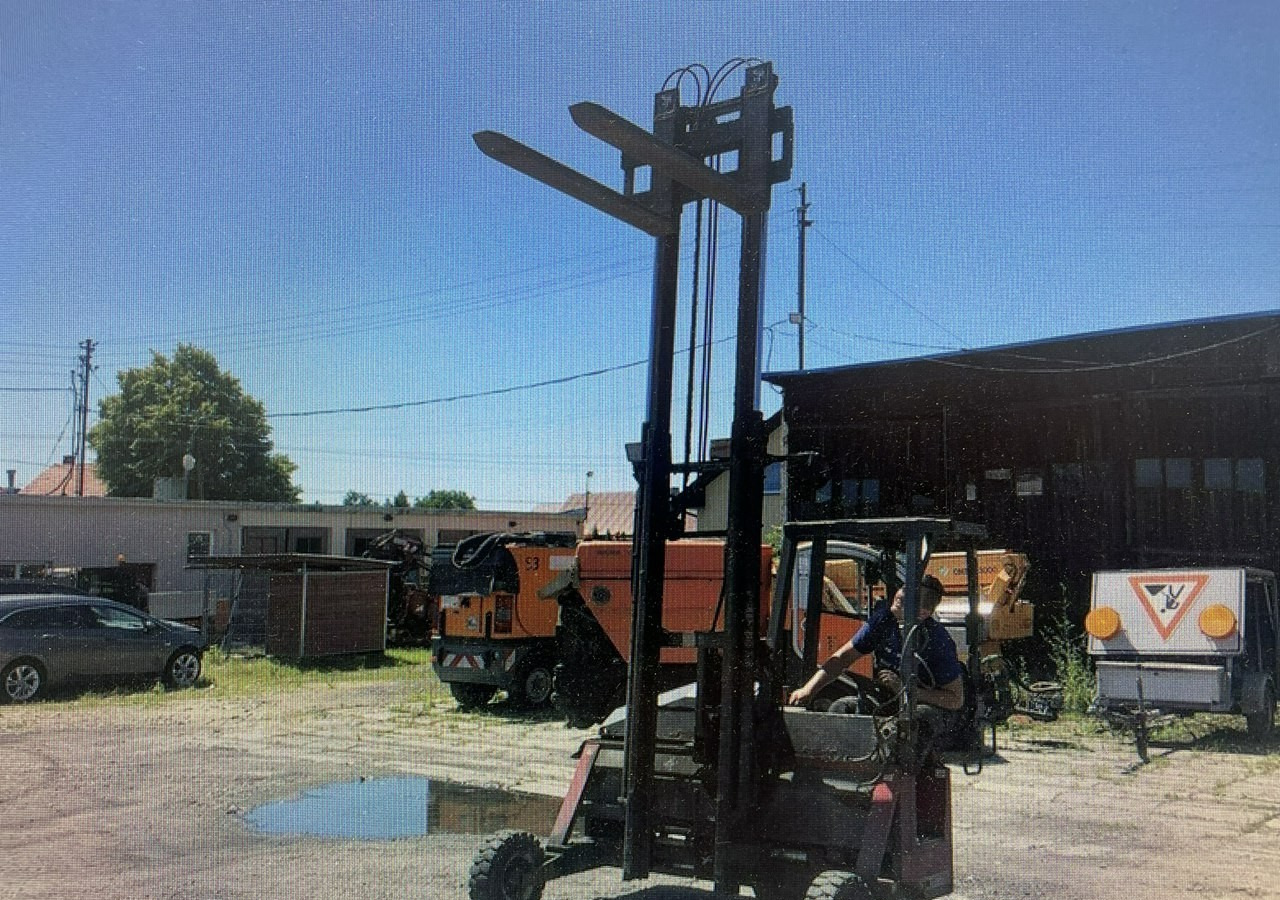 Mercedes-Benz Sprinter Wózek widłowy podwieszany Widlak - قلاب صغير: صورة 1 Mercedes-Benz Sprinter Wózek widłowy podwieszany Widlak - قلاب صغير: صورة 1