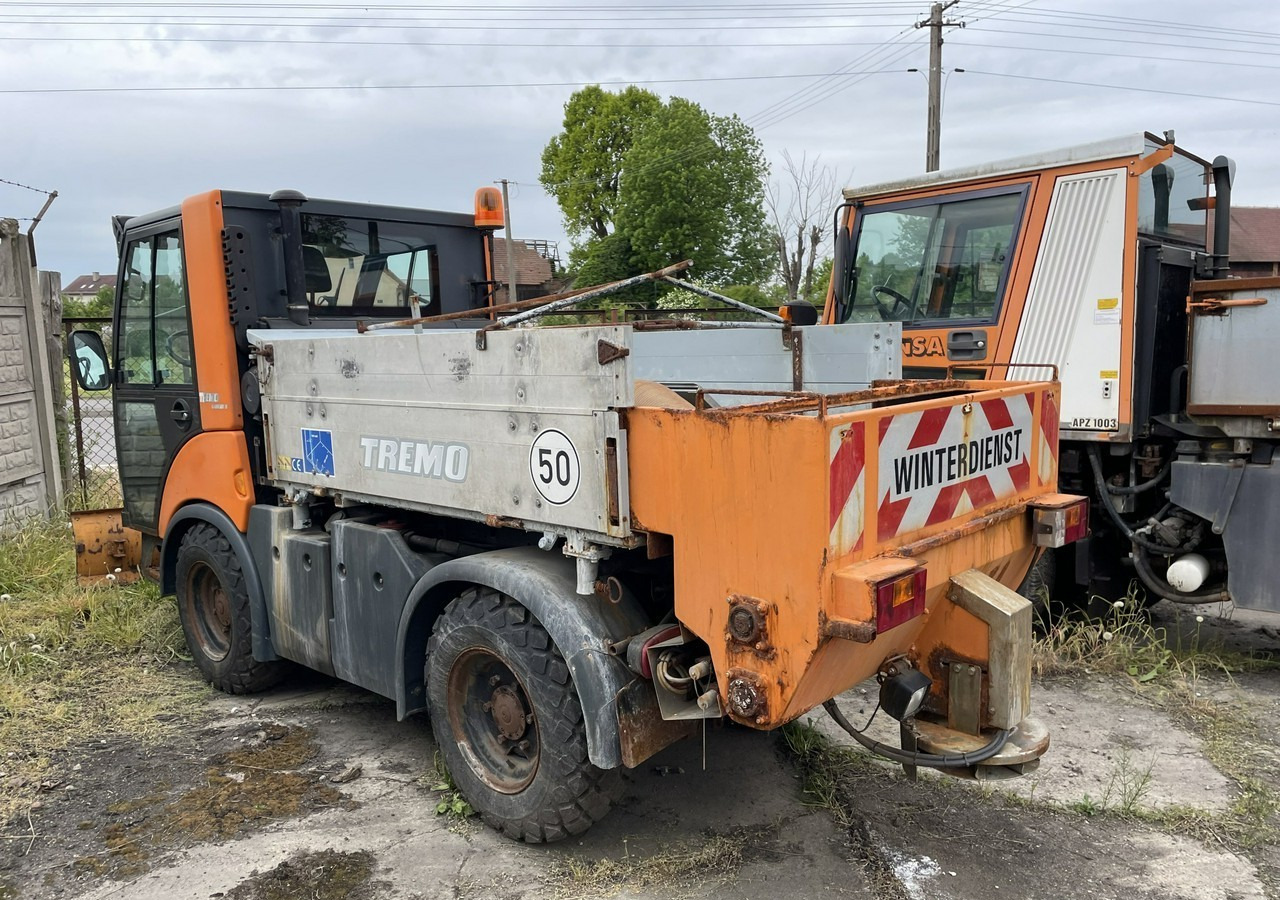 Multicar Inny Multicar Multicar 4X4 TREMO X56 Wywrotka odśnieżarka posypywarka odkurzacz - شاحنة قلاب: صورة 4 Multicar Inny Multicar Multicar 4X4 TREMO X56 Wywrotka odśnieżarka posypywarka odkurzacz - شاحنة قلاب: صورة 4