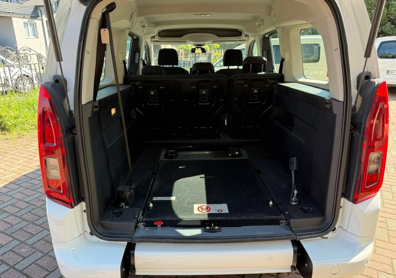 Opel Combo IV Combo Life Combo Life Maxi Niepełnosprawnych inwalida rampa PFRON Model - سيارة: صورة 3 Opel Combo IV Combo Life Combo Life Maxi Niepełnosprawnych inwalida rampa PFRON Model - سيارة: صورة 3