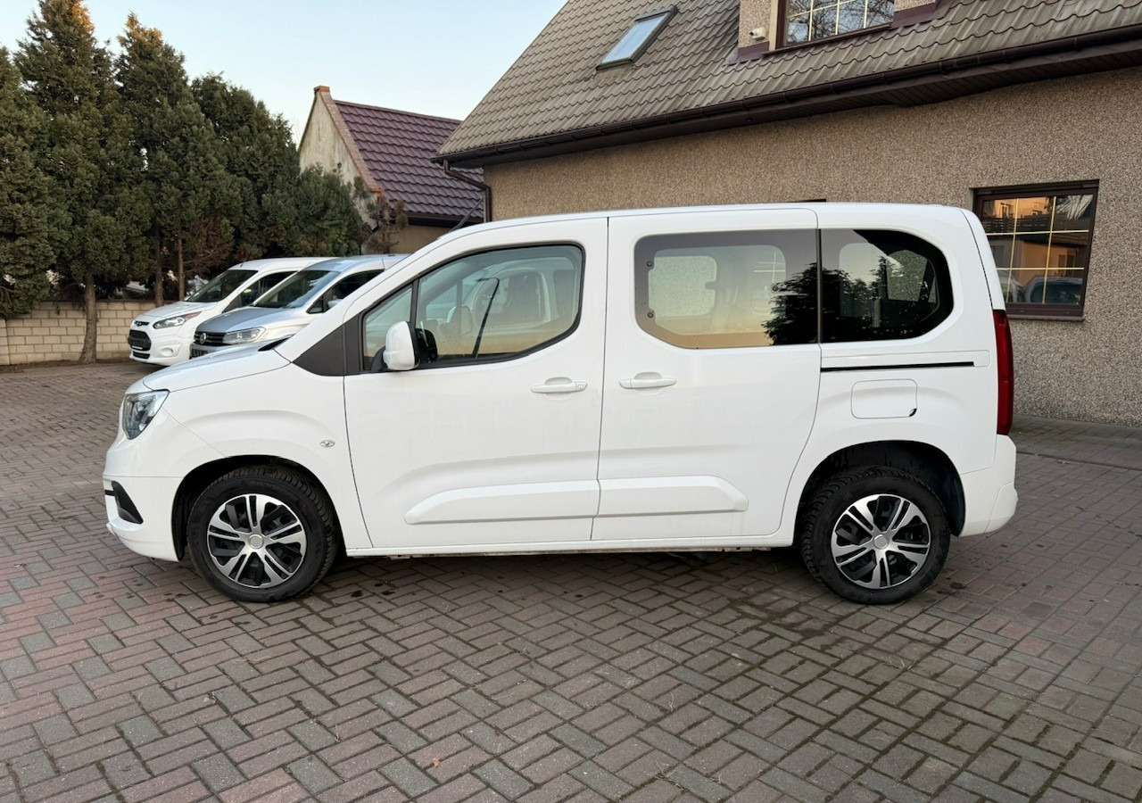 Opel Combo IV Combo Life Combo do przewozu Niepełnosprawnych inwalida rampa Model 2021 - سيارة: صورة 4 Opel Combo IV Combo Life Combo do przewozu Niepełnosprawnych inwalida rampa Model 2021 - سيارة: صورة 4