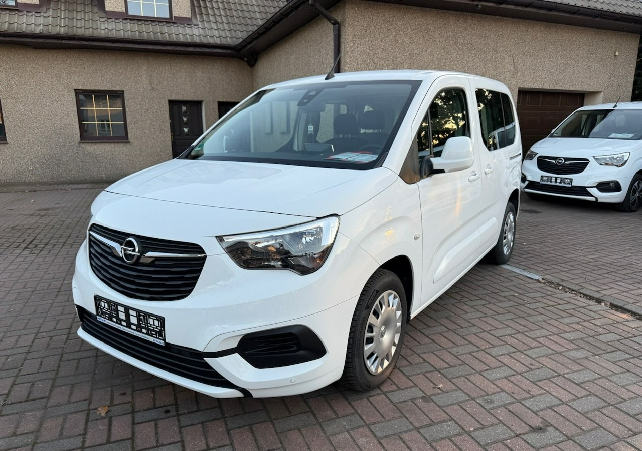 Opel Combo IV Combo Life Combo do przewozu Niepełnosprawnych inwalida rampa Model 2021 - سيارة: صورة 2 Opel Combo IV Combo Life Combo do przewozu Niepełnosprawnych inwalida rampa Model 2021 - سيارة: صورة 2